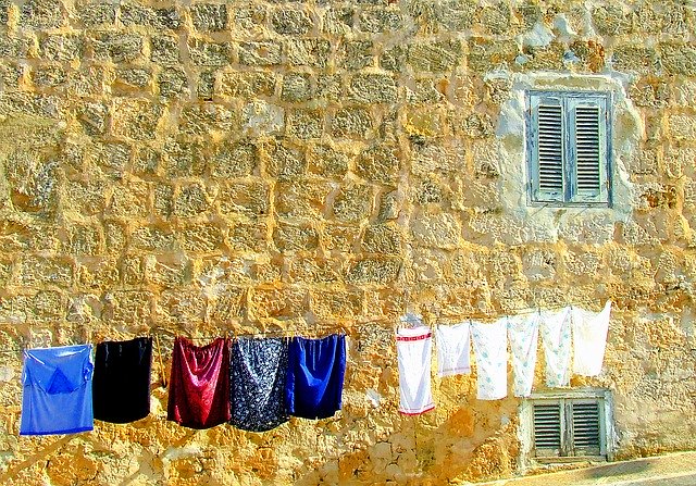 sušení prádla na šňůře